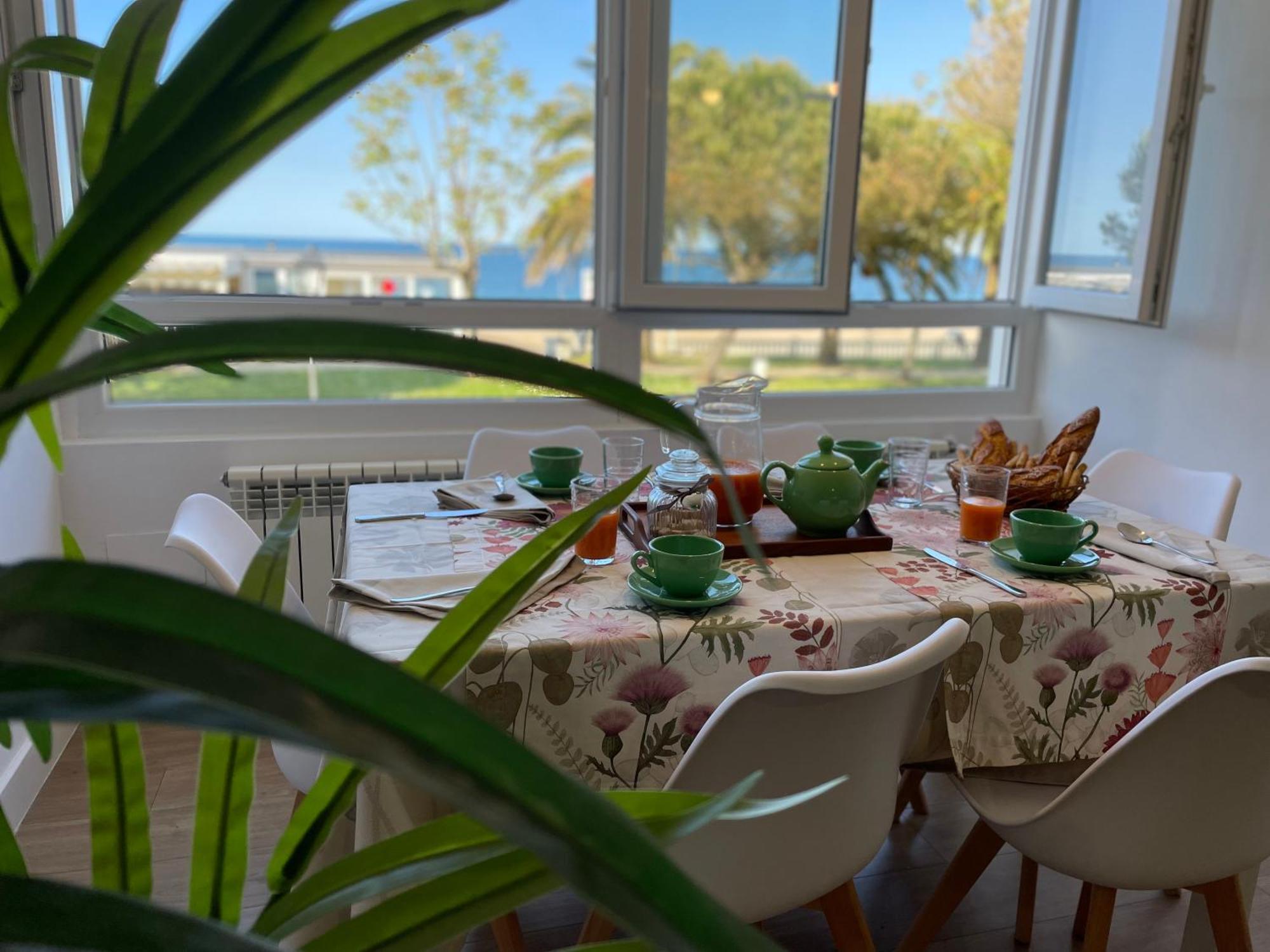 Apartamento Comillas Beach Exteriér fotografie